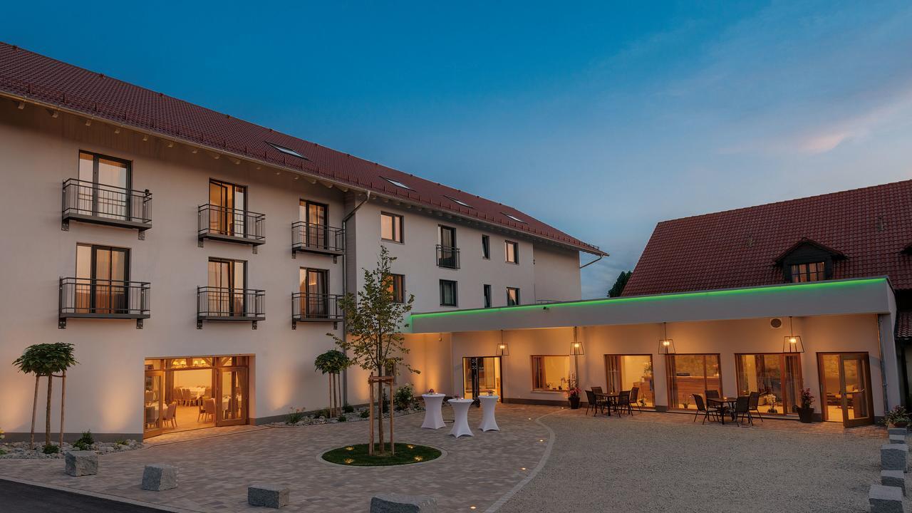 HOTEL GASTHAUS FORSTER AM SEE - ECHING BEI LANDSHUT 3* (Duitsland) - vanaf  € 139 | iBOOKED