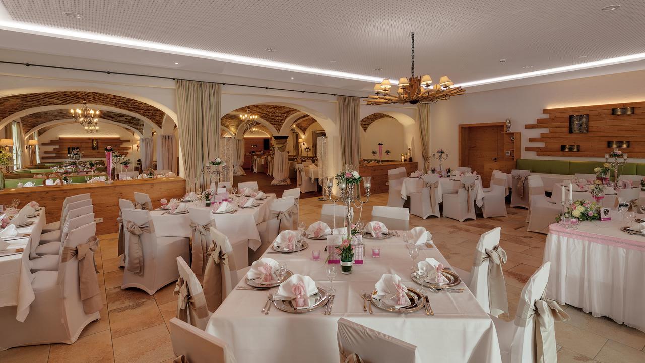Gasthaus Forster Am See - Eching Bei Landshut Buitenkant foto